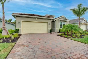 335 Tamarindo Ln, Naples, FL 34114 - Photo 2