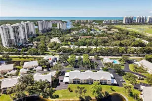 651 Wiggins Lake Dr, Naples, FL 34110 - Photo 2