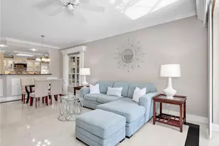 651 Wiggins Lake Dr, Naples, FL 34110 - Photo 16