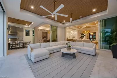 493 8th Ave S, Naples, FL 34102 - Photo 12