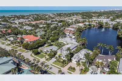 493 8th Ave S, Naples, FL 34102 - Photo 38