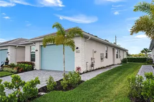 8937 Oceana Wy, Naples, FL 34114 - Photo 2