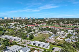 1211 Rosemary Ct, Naples, FL 34103 - Photo 22