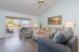 484 Belina Dr, Naples, FL 34104 - Photo 6