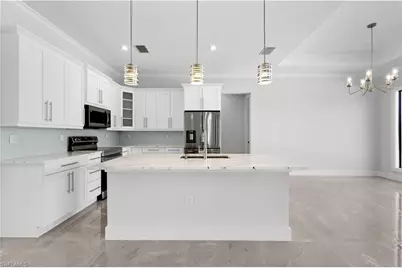 2557 8th Ave SE, Naples, FL 34117 - Photo 8