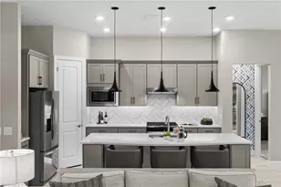 9284 Cormorant Dr, Naples, FL 34120 - Photo 4