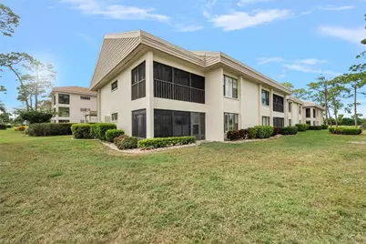5665 Trailwinds Dr #616, Fort Myers, FL 33907 - Photo 4