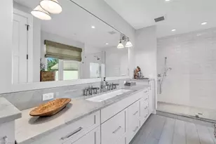 414 Palm Ct, Naples, FL 34108 - Photo 14