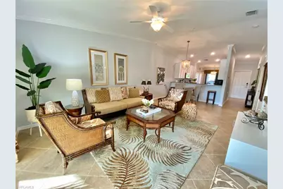 9532 Avellino Way #2722, Naples, FL 34113 - Photo 4