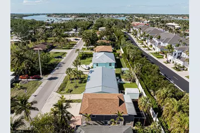 1881 Danford St, Naples, FL 34112 - Photo 2