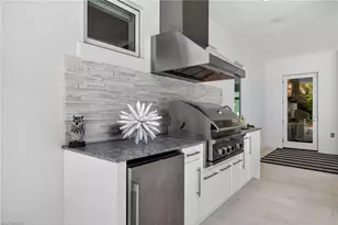 405 7th Ave N, Naples, FL 34102 - Photo 42