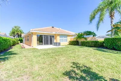 7390 Emilia Ln, Naples, FL 34114 - Photo 16