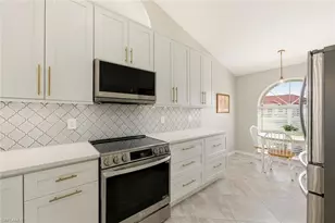 912 Belville Blvd, Naples, FL 34104 - Photo 10