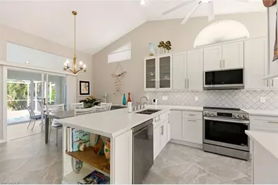 912 Belville Blvd, Naples, FL 34104 - Photo 8