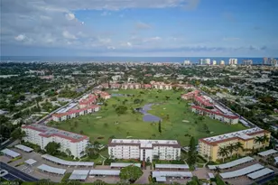 29 High Point Cir E, Naples, FL 34103 - Photo 18