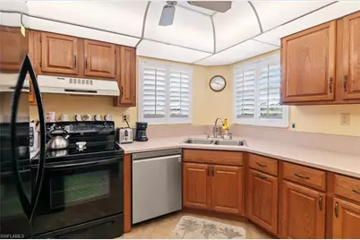 29 High Point Cir E #508, Naples, FL 34103 - Photo 10