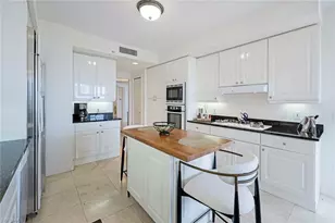 6597 Nicholas Blvd, Naples, FL 34108 - Photo 16