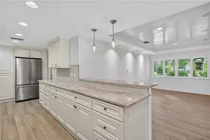 1135 7th St S, Naples, FL 34102 - Photo 16