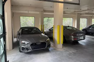 420 Cove Tower Dr, Naples, FL 34110 - Photo 32