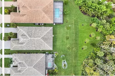 12033 Azalea Way, Naples, FL 34120 - Photo 32