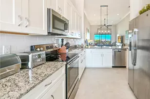 9389 Pocida Ct, Naples, FL 34119 - Photo 8