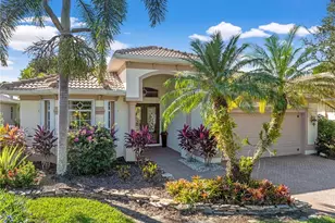 4923 Cerromar Dr, Naples, FL 34112 - Photo 2