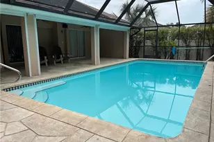 385 Ashbury Way, Naples, FL 34110 - Photo 2