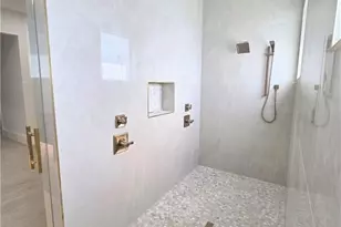 264 13th St NW, Naples, FL 34120 - Photo 8