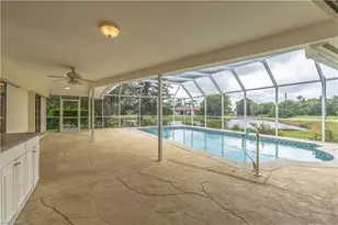 2353 Abbey Ct, Naples, FL 34112 - Photo 2