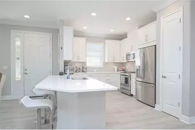 8013 Calle Canovas Ct, Naples, FL 34114 - Photo 8