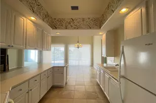 7025 Leopardi Ct, Naples, FL 34114 - Photo 8