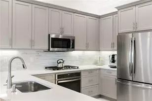 4409 Aurora St, Naples, FL 34119 - Photo 10