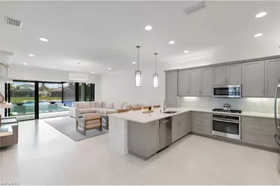 4409 Aurora St, Naples, FL 34119 - Photo 6