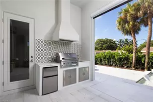 1257 11th Ct N, Naples, FL 34102 - Photo 28