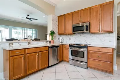 14291 Manchester Dr, Naples, FL 34114 - Photo 12