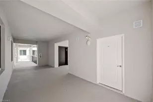 18461 Copperhead Ct N Ct, Lehigh Acres, FL 33936 - Photo 2