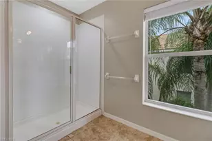 815 Hampton Cir, Naples, FL 34105 - Photo 24