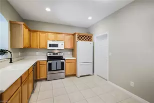 10004 Ravello Blvd, Fort Myers, FL 33905 - Photo 10