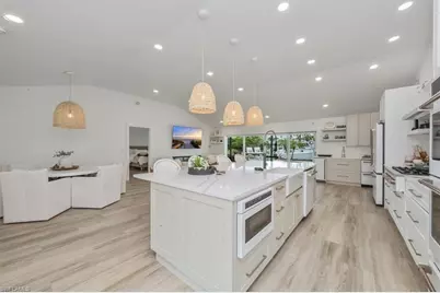 1570 Bonita Ln, Naples, FL 34102 - Photo 2