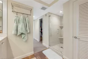 2400 Gulf Shore Blvd N, Naples, FL 34103 - Photo 22