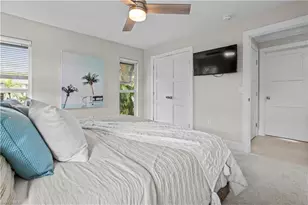 260 Lanchester Ct, Naples, FL 34112 - Photo 12