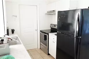 5106 Lee Cir S, Lehigh Acres, FL 33971 - Photo 10