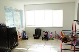 5106 Lee Cir S, Lehigh Acres, FL 33971 - Photo 8