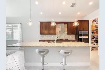 8980 Mustique Ln, Naples, FL 34114 - Photo 14