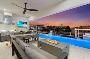 469 Germain Ave, Naples, FL 34108 - Photo 1