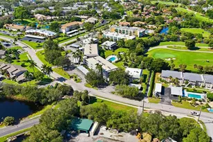 215 Cypress Way E, Naples, FL 34110 - Photo 18