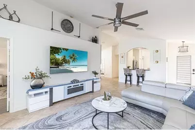 1630 Triangle Palm Ter, Naples, FL 34119 - Photo 4