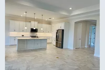 28053 Captiva Shell Loop, Bonita Springs, FL 34135 - Photo 4