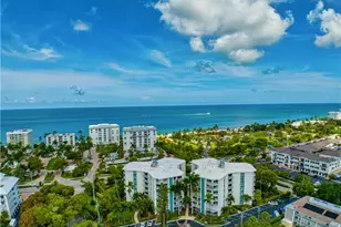 1300 Gulf Shore Blvd N, Naples, FL 34102 - Photo 4