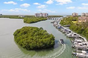 585 Club Side Dr, Naples, FL 34110 - Photo 24